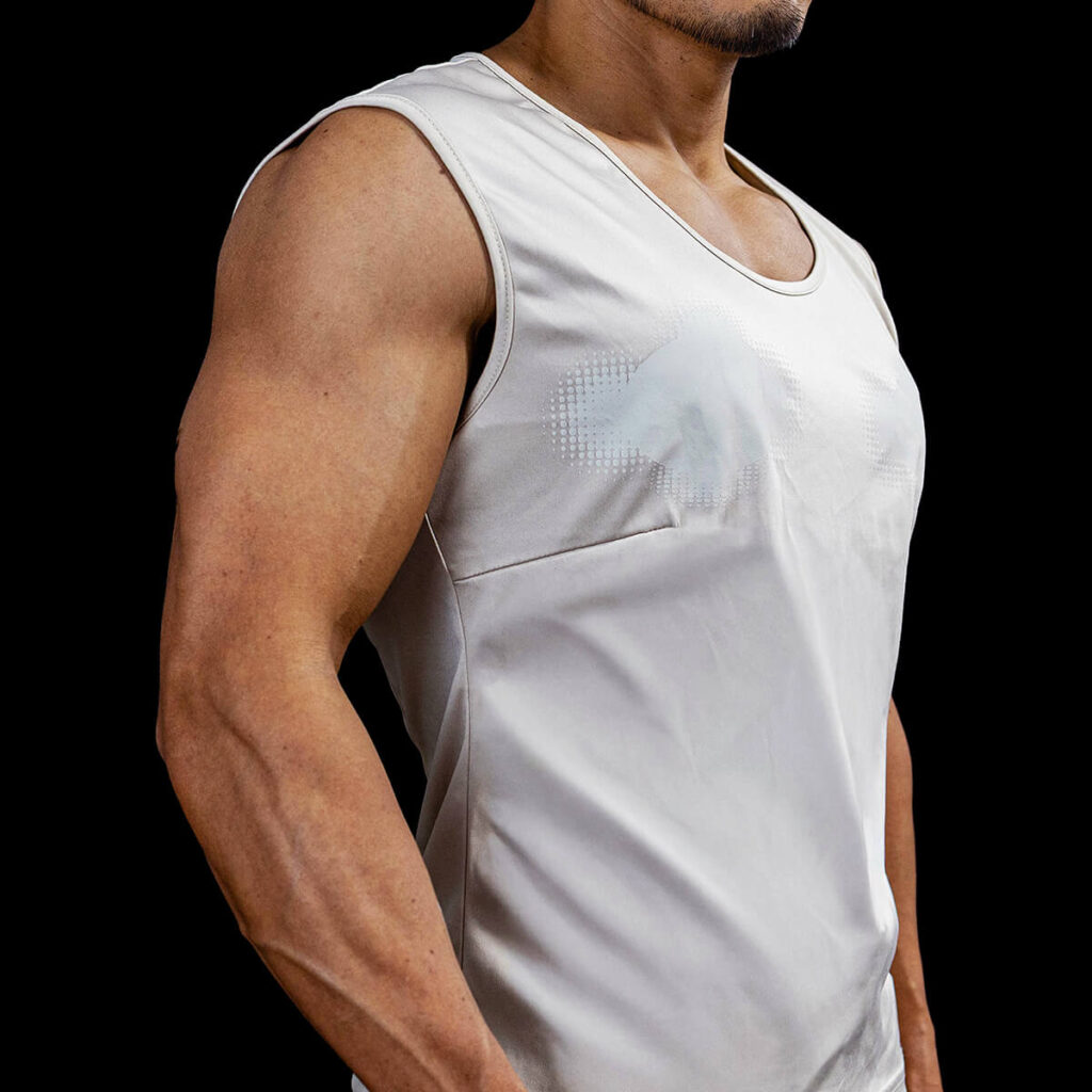 インナーシャツ-バストアップ