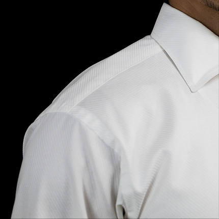 従来シャツ_肩～腕の全体